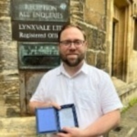 Picture of Andrew Rowland